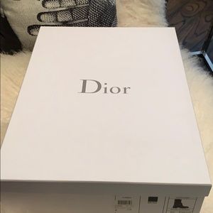 Current pics of Dior rain boots. Now worn 2 times